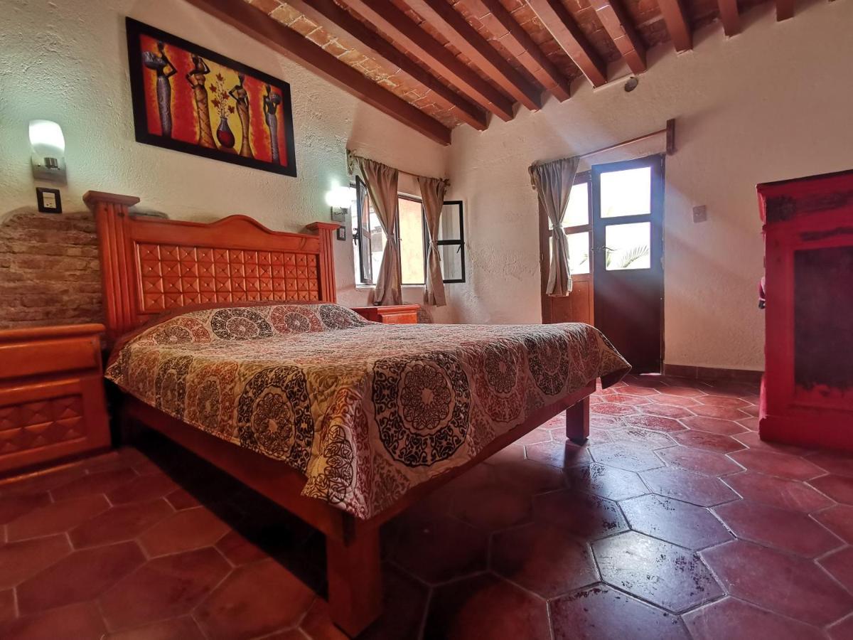 La Casa Del Abuelo Vandrarhem San Miguel de Allende Exteriör bild