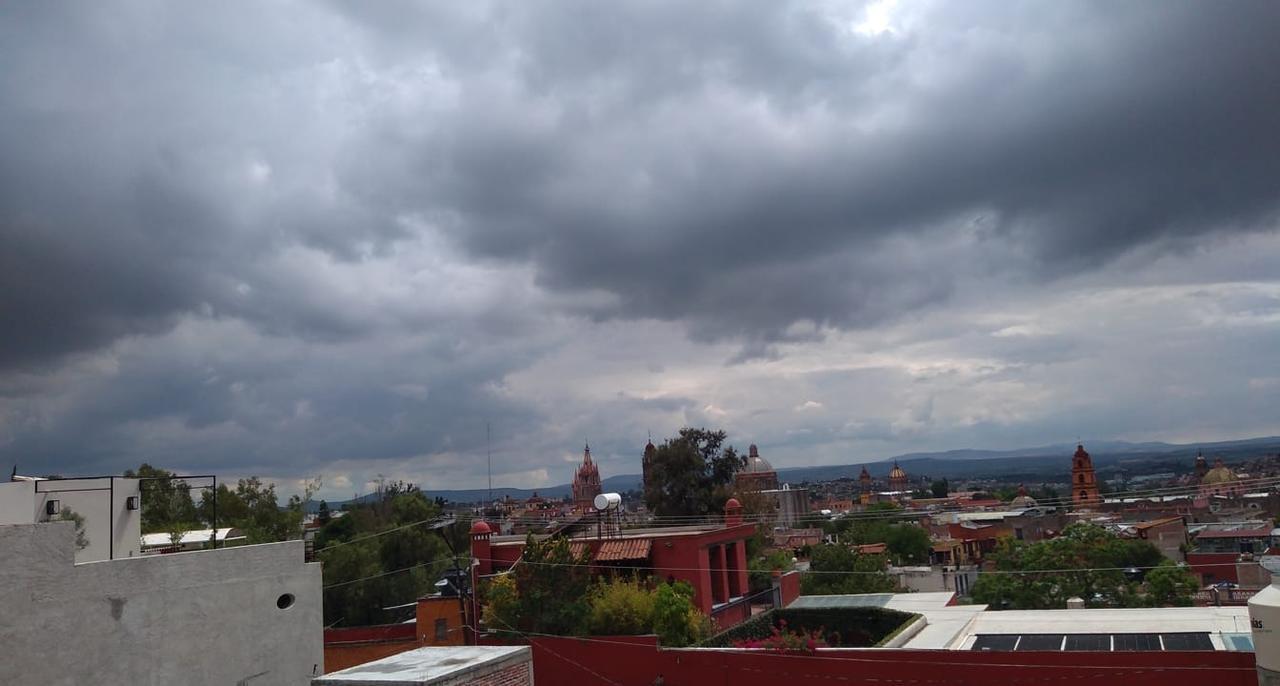 La Casa Del Abuelo Vandrarhem San Miguel de Allende Exteriör bild